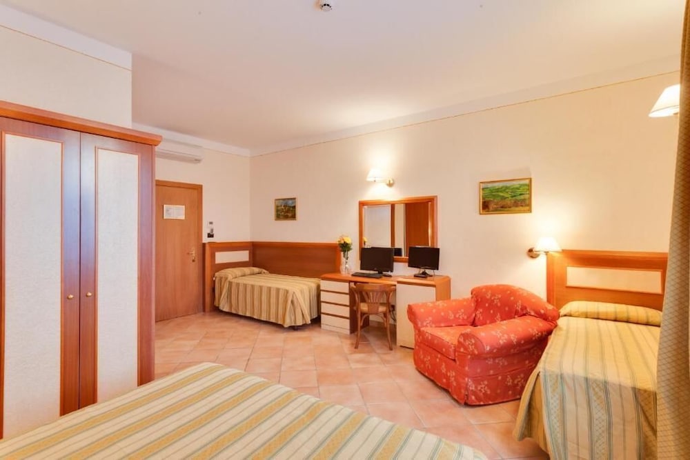 Hotel Mia Cara 30/50