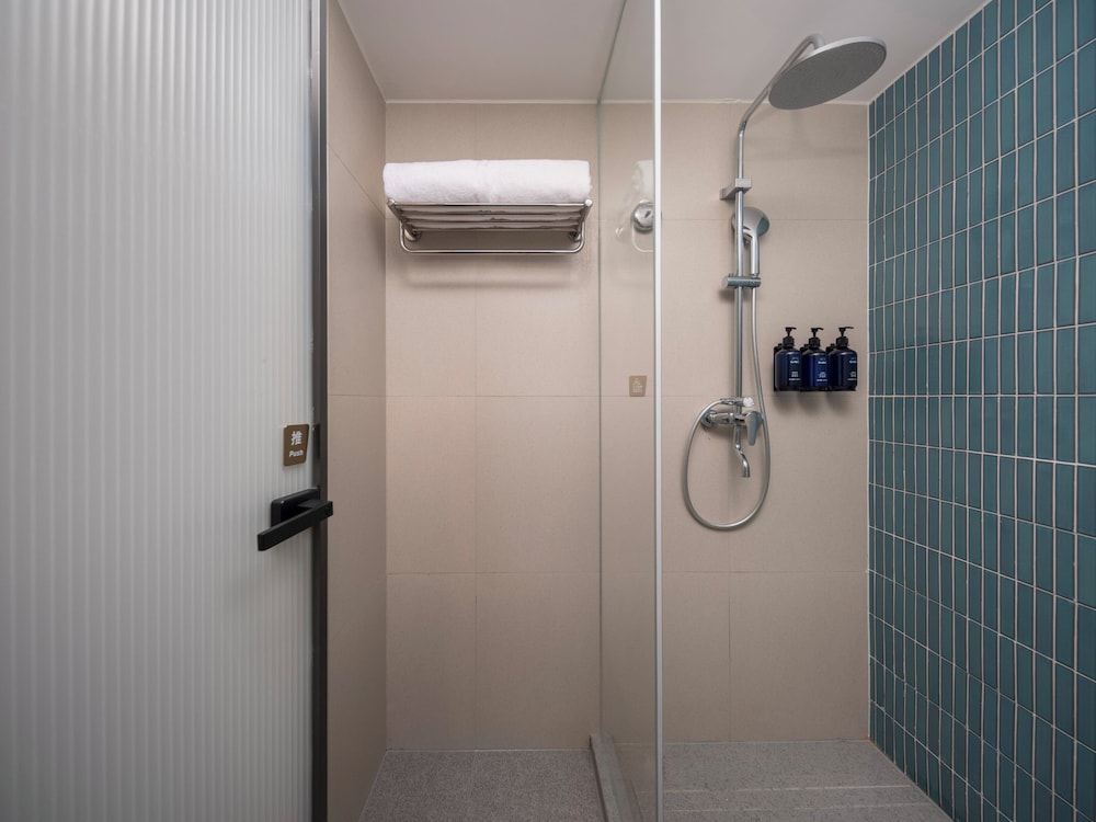 Holiday Inn Express Qingdao Downtown by IHG، تشينغداو 50/50