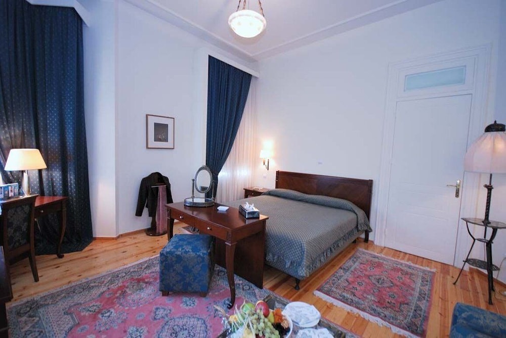 Capsis Bristol Boutique Hotel 28/30