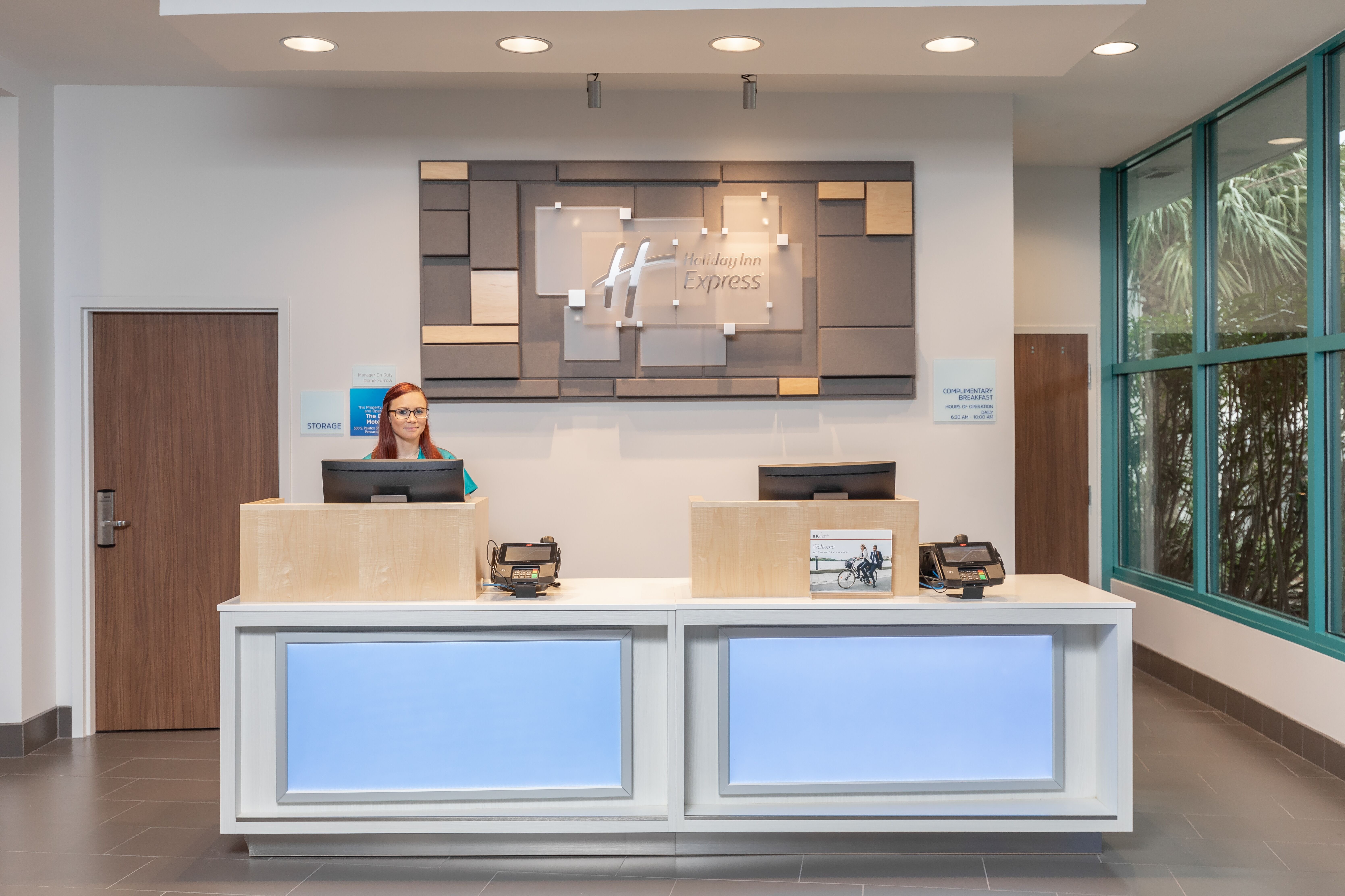 Holiday Inn Express Pensacola Beach 11/60