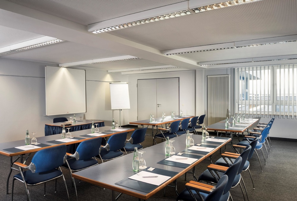 Hotel Dortmund Airport 25/28