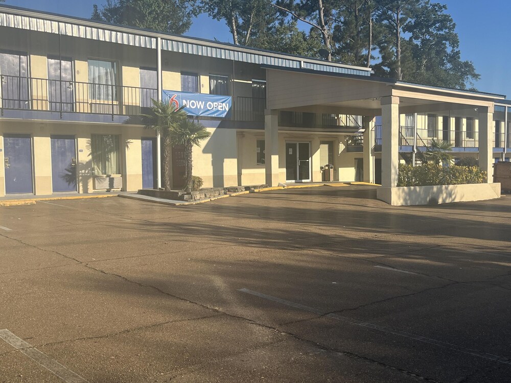 Motel6 Mccomb Ms 9/56