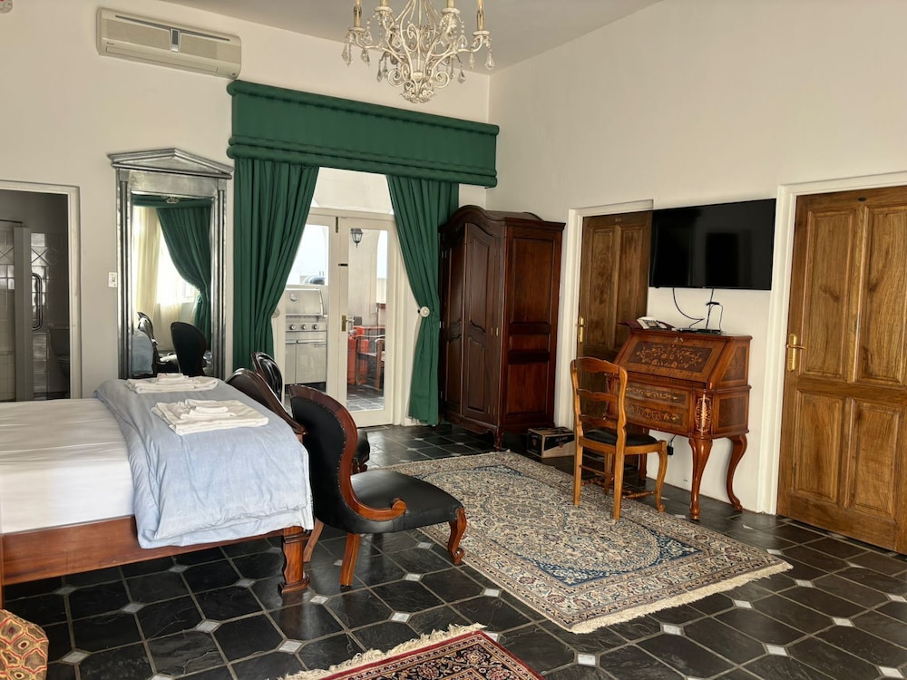 Waterkloof Mansion Boutique Hotel 7/26