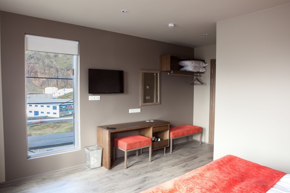 Hotel Vestmannaeyjar 49/65