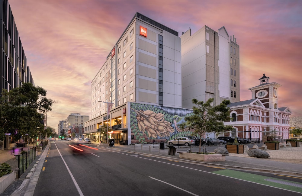 IBIS CHRISTCHURCH 58/60