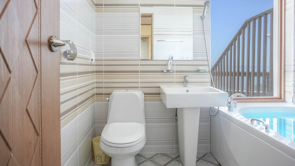 Namhae Bel Vienne Pension 45/50