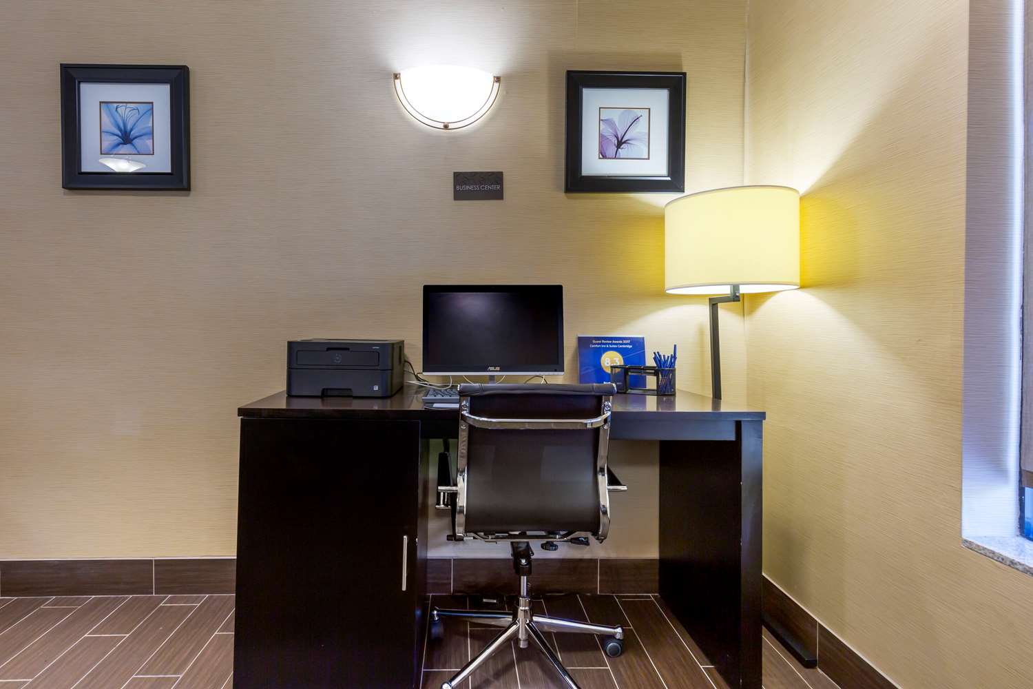 Comfort Inn Suites Cambridge 7/10