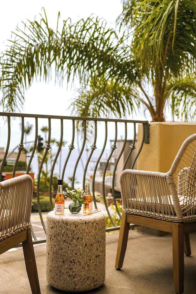 Laguna Brisas A Beach Hotel 39/50