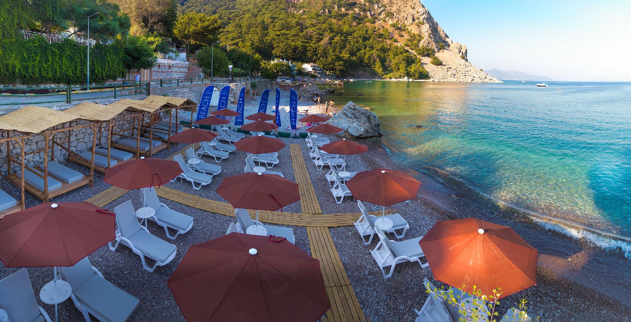 Amossoia Elite Boutique Hotel 31/33