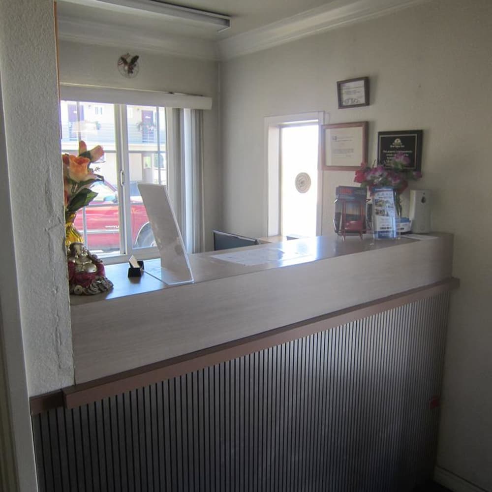 Americas Best Value Inn Seaside South 7/34