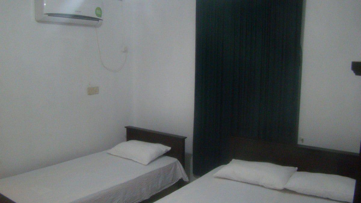 Asix Hotel 4/21
