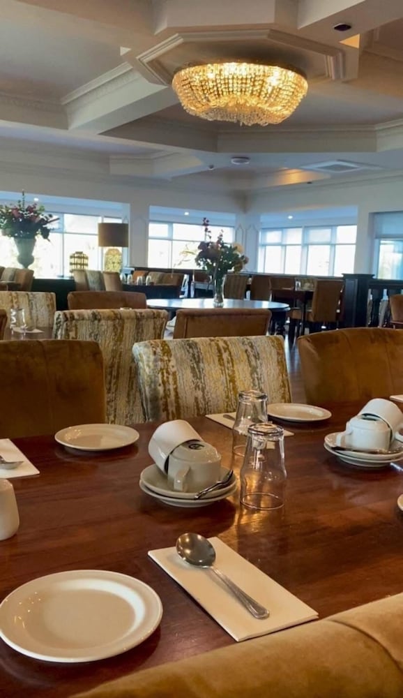 WESTLODGE HOTEL 21/34