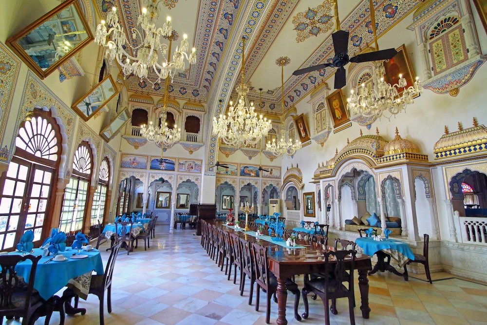 Alsisar Mahal 26/50