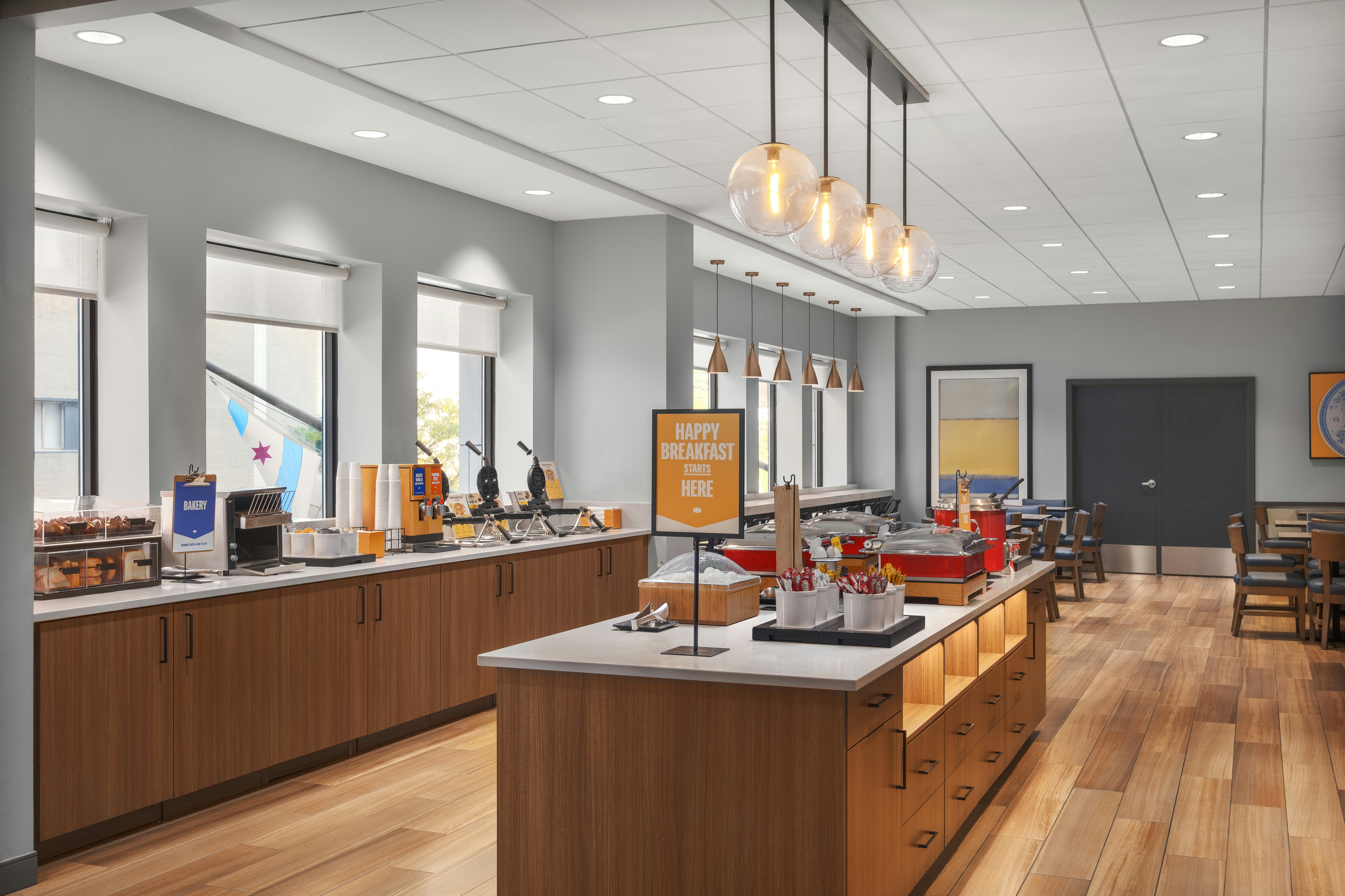 Hampton Inn & Suites Chicago-Downtown 24/25