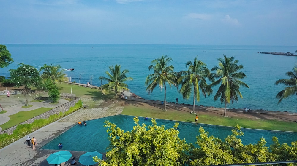 MaxOneHotels.com at Anyer 34/42
