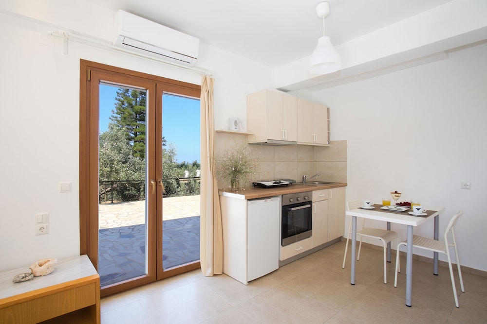 Basilico Suites - Adults Only 31/42