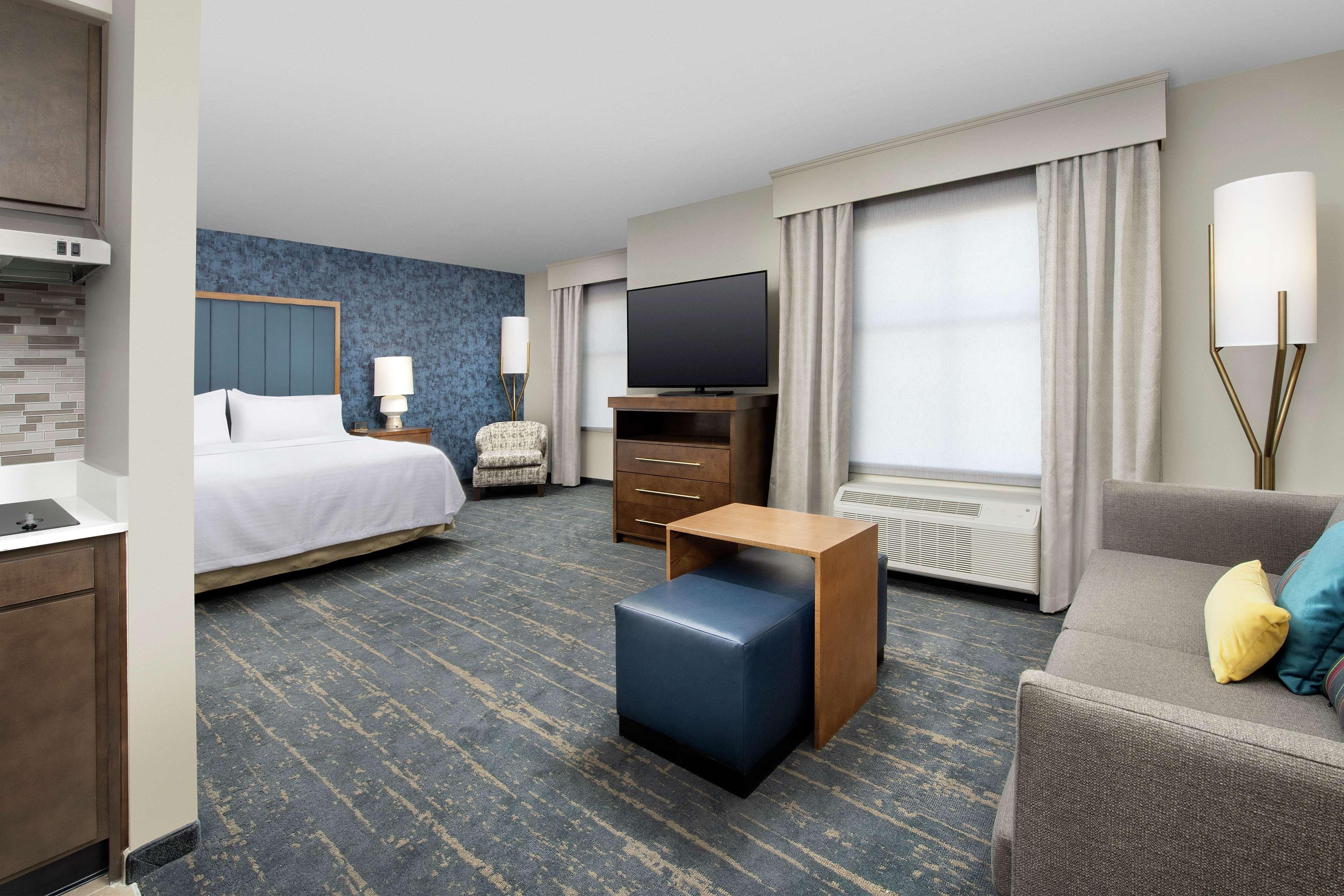 STUDIO, SUITE, KING BED, ACCESSIBLE