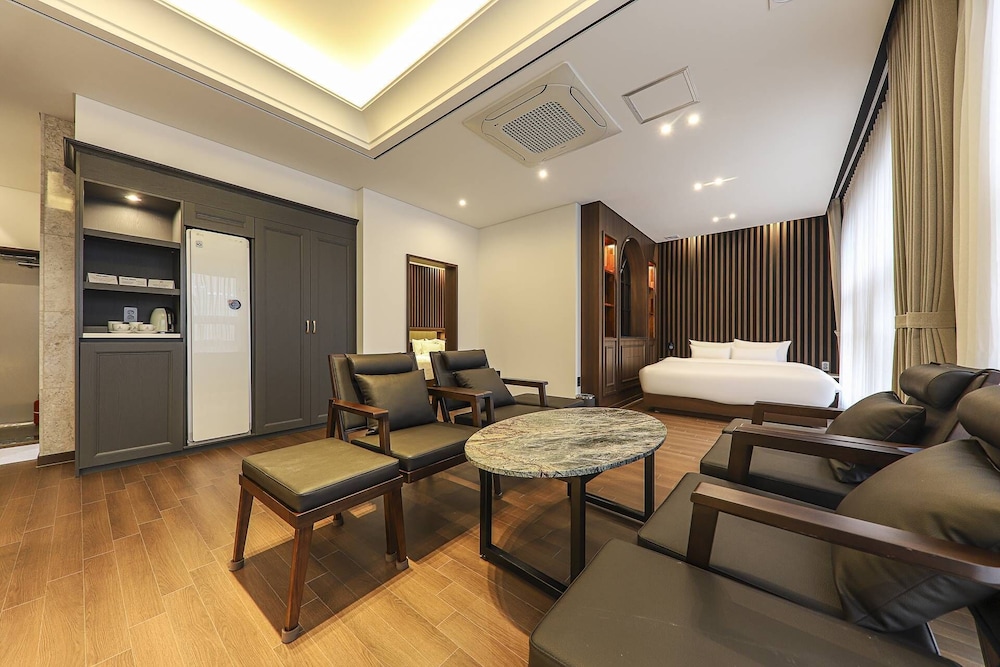 Hotel Demer 22/50