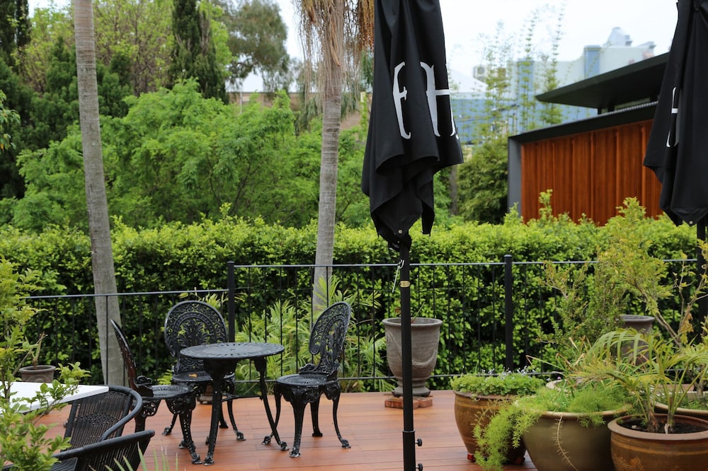 The Hughenden Boutique Hotel 71/76