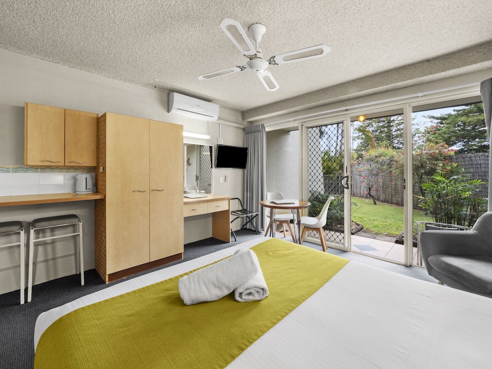 YAMBA SUN MOTEL 35/60