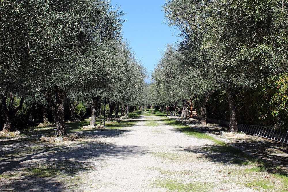 Agriturismo Fara Del Falco 42/50