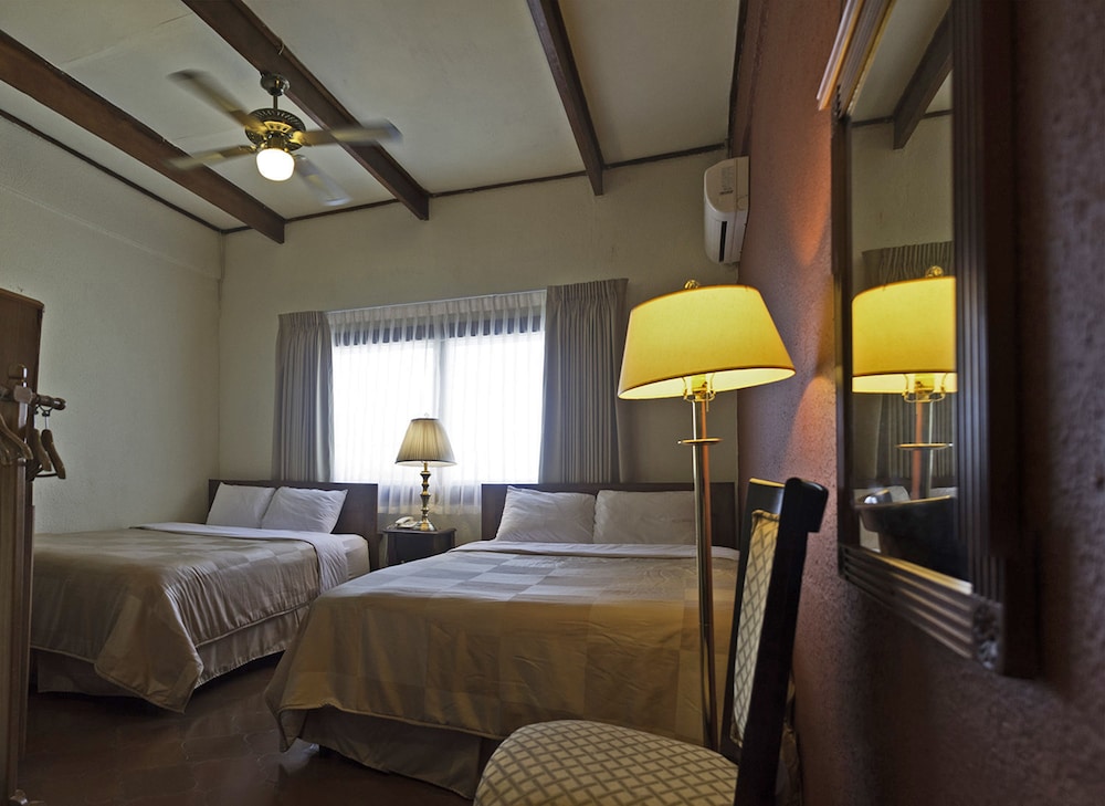 Hotel Del Patio 27/62