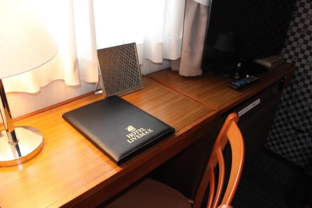 Hotel Livemax BUDGET Tokyo Hamura Ekimae 43/55