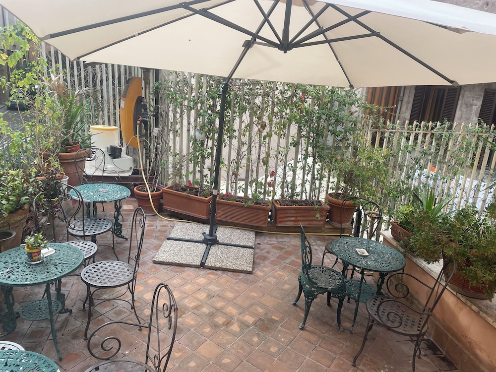 Fontana Hotel Rome 36/59