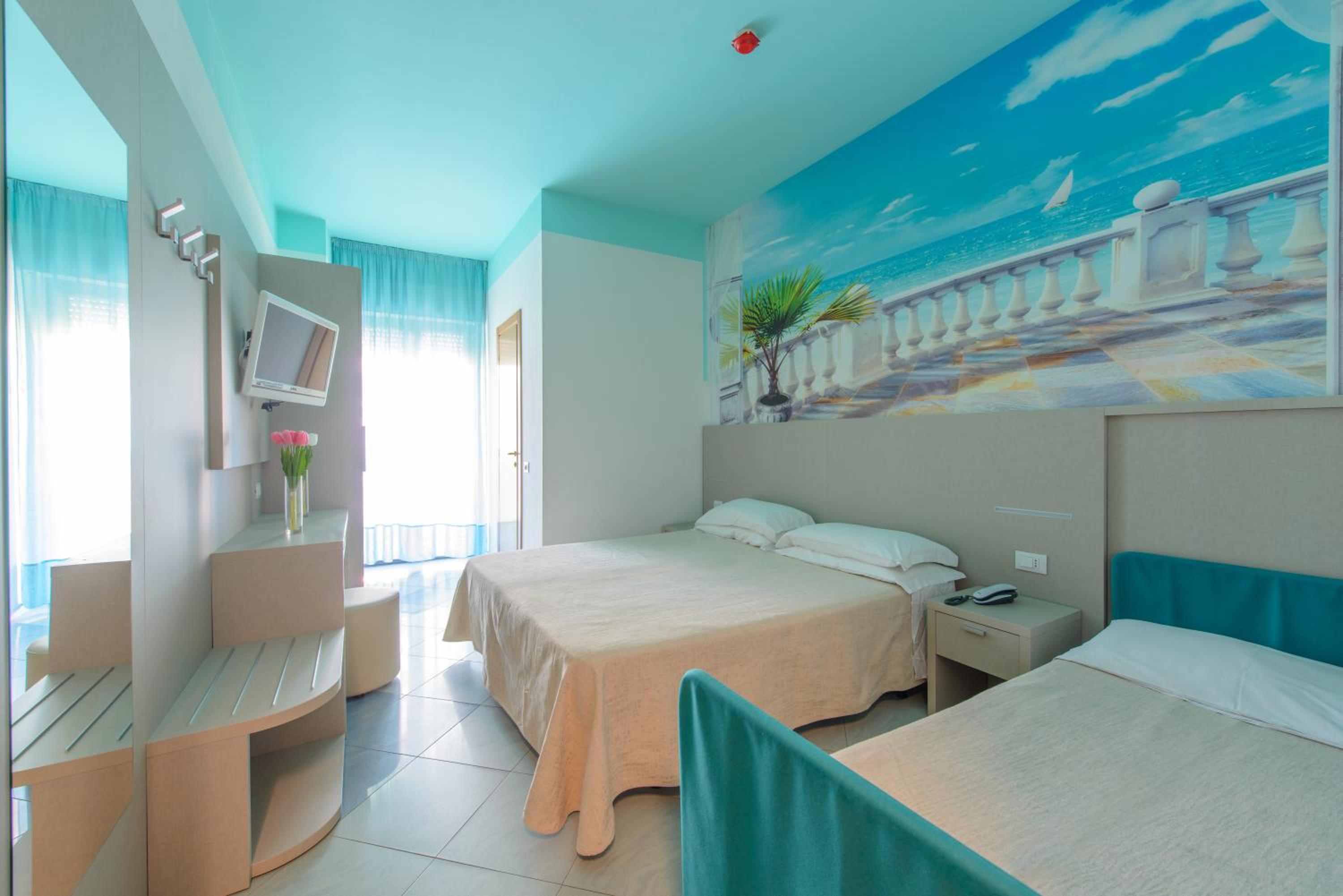 Christian Hotel 21/50