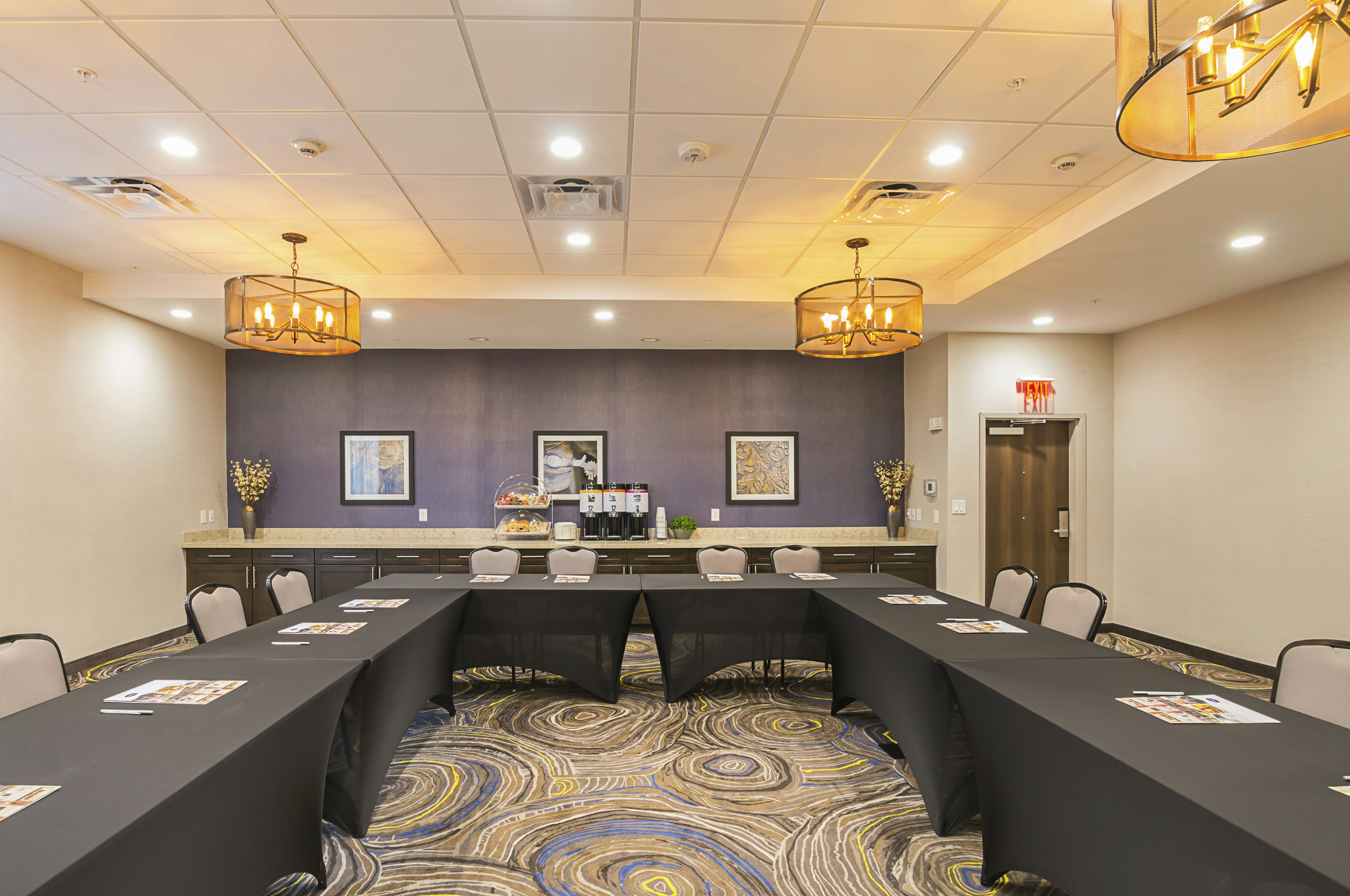 Hampton Inn & Suites Colleyville DFW Airport West 11/50