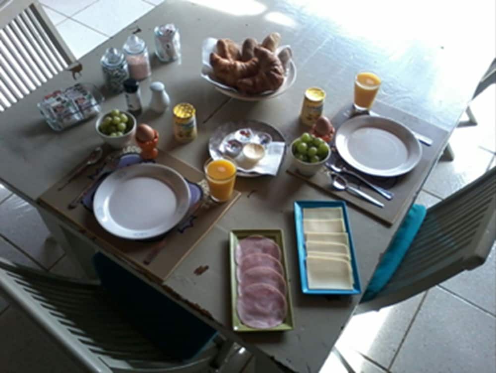 The Lodge Bed And Breakfast 30/50