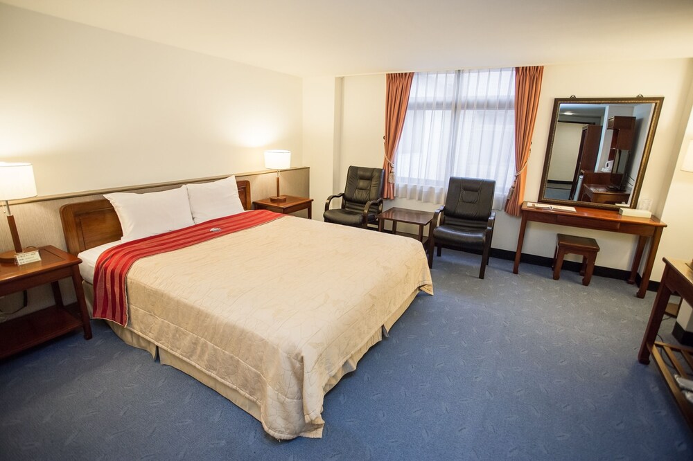 East Coast Hotel 23/71