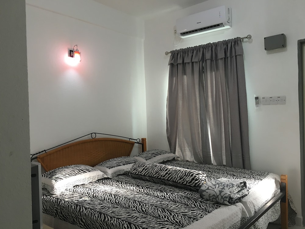 STANDARD, TWIN BEDS