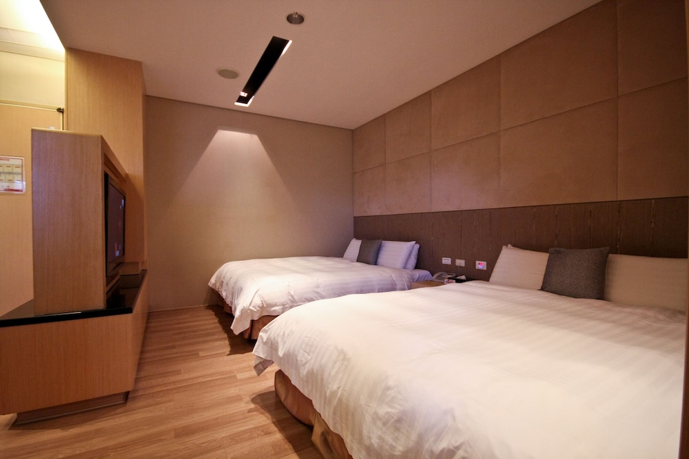 The Sun Hot Spring And Resort 24/58