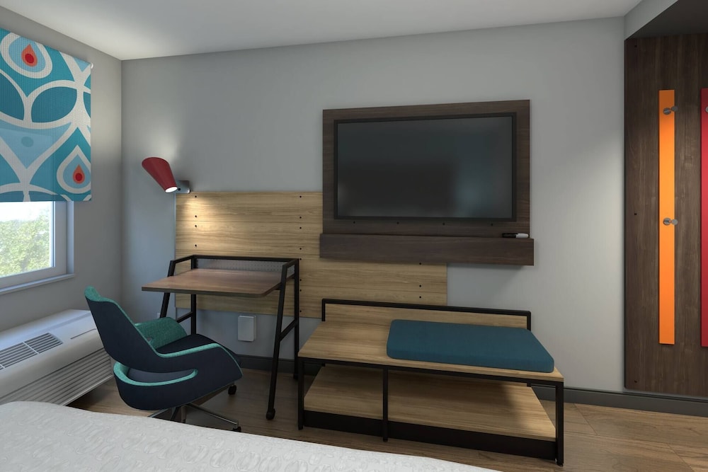 Tru by Hilton Madison East 45/57