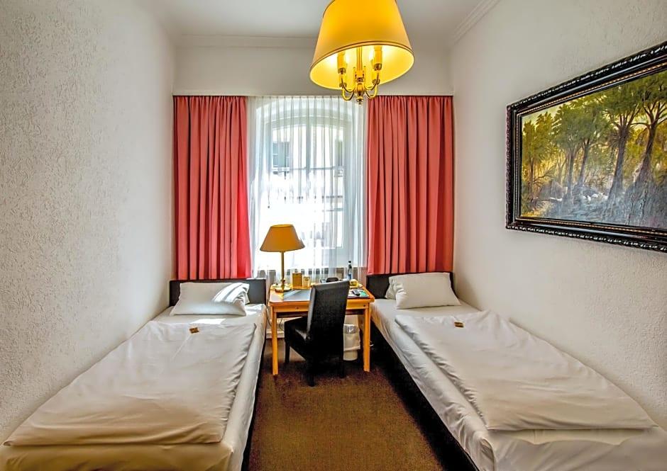Hotel Adler 37/57