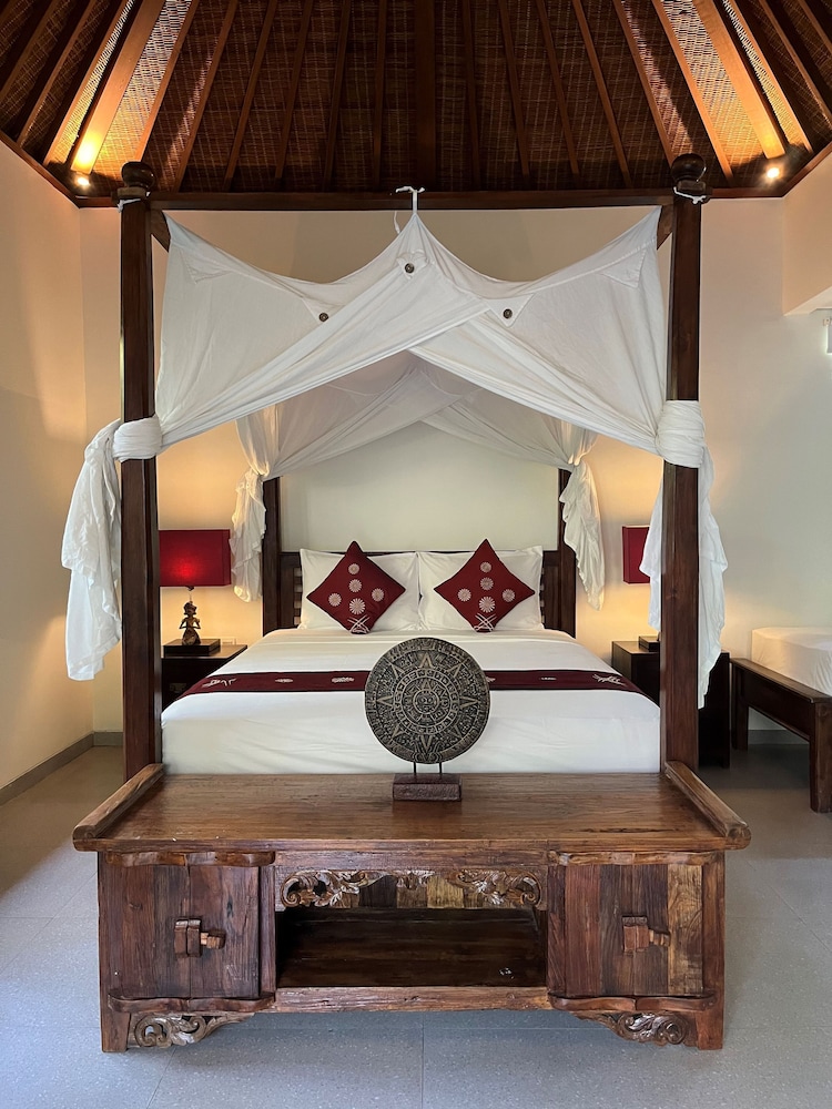 Sama's Cottages And Villas 9/50