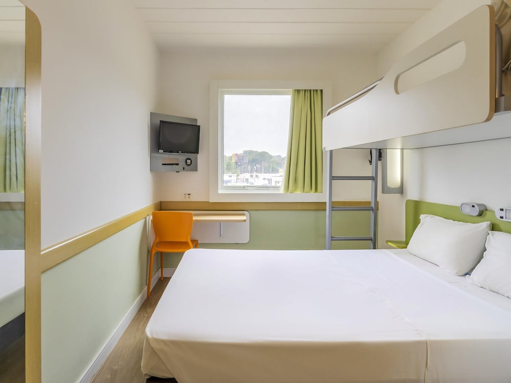 Ibis Budget Piracicaba 27/64