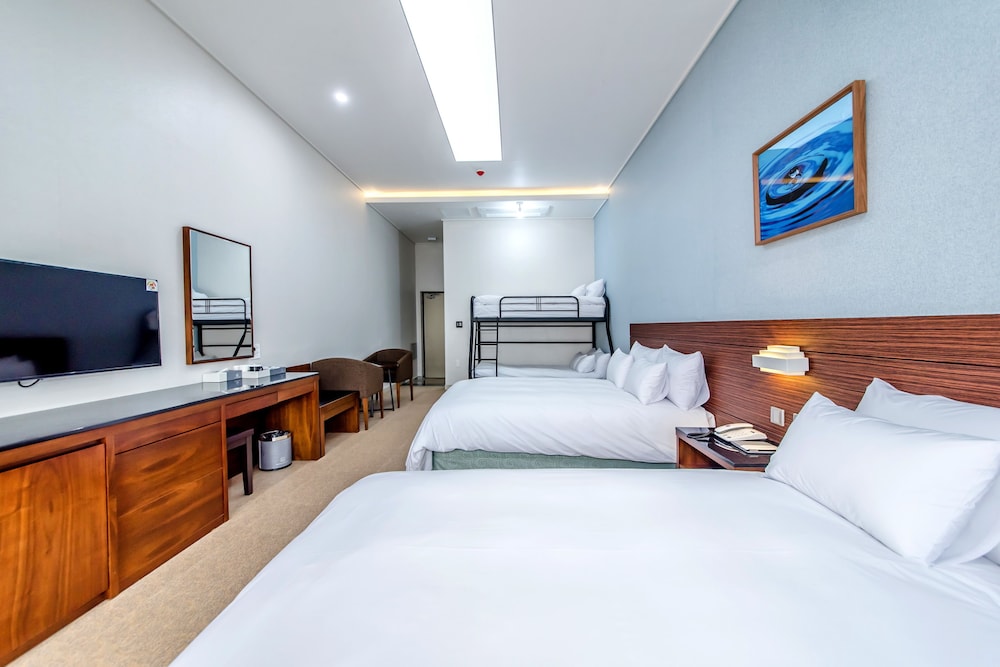 The Stay Century Hotel 19/48