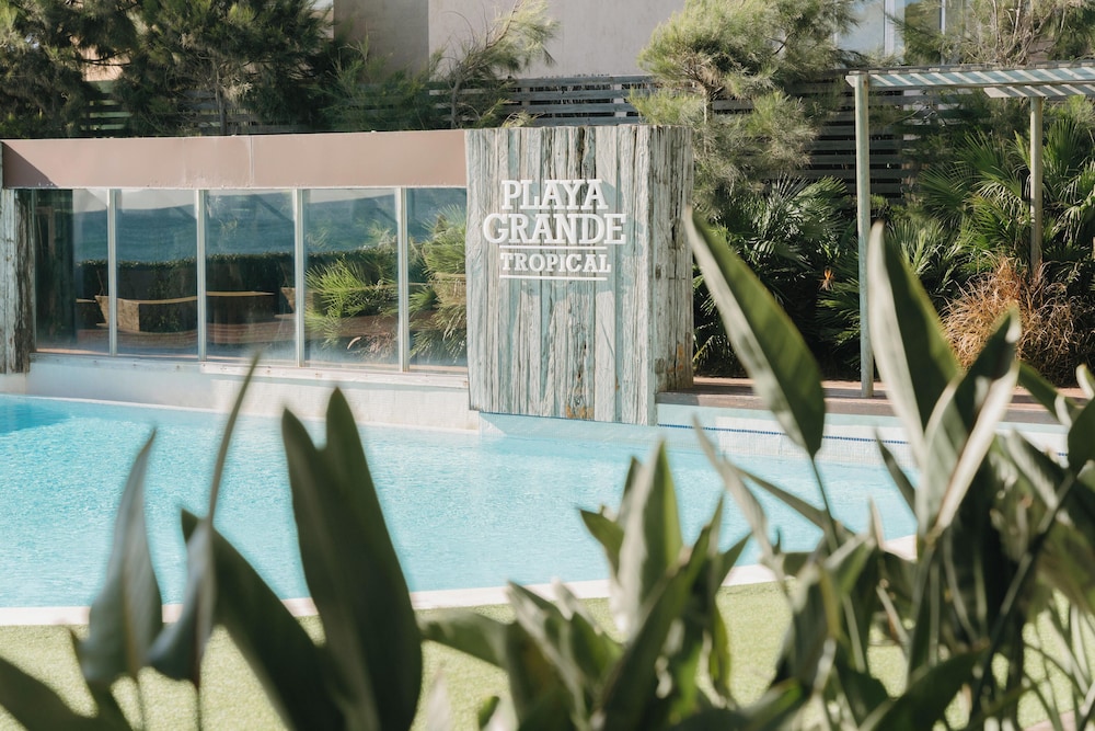 Hotel Tropical Gava Mar 26/50