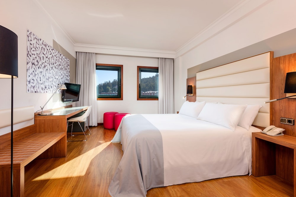 Hotel Santiago Plaza Affiliated By Melia 30/81