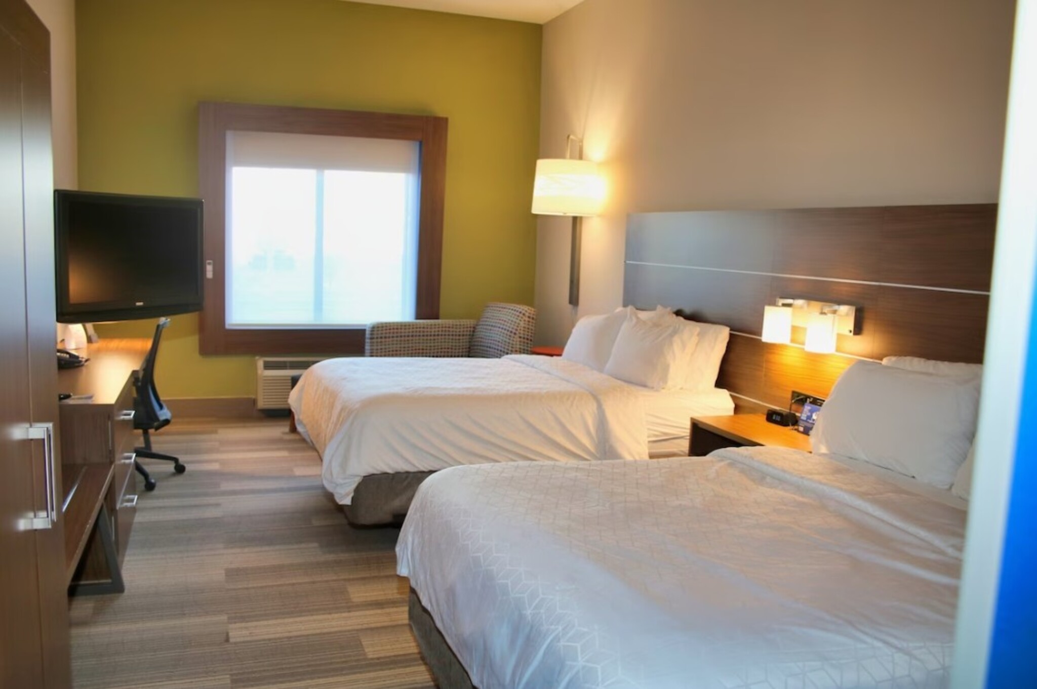 غرفة قياسية بسرير مزدوج، Holiday Inn Express Hotel And Suites Douglas 5/10