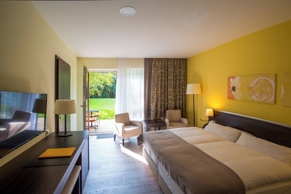 TOP CountryLine Heide Spa Hotel 16/68