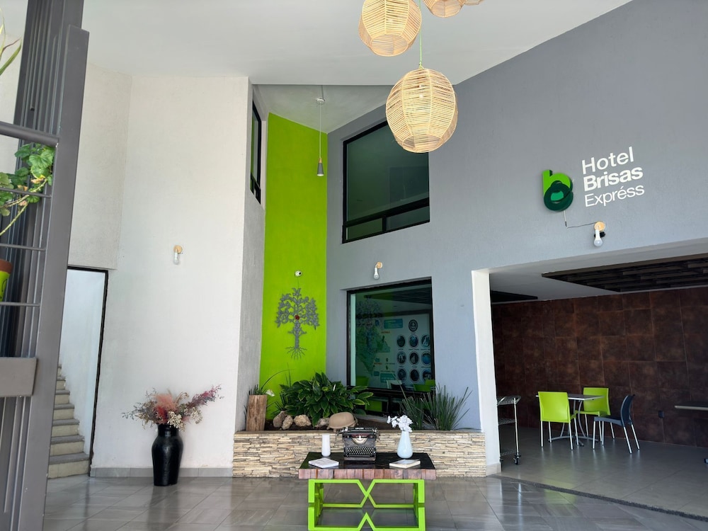 Hotel Brisas Express 26/48