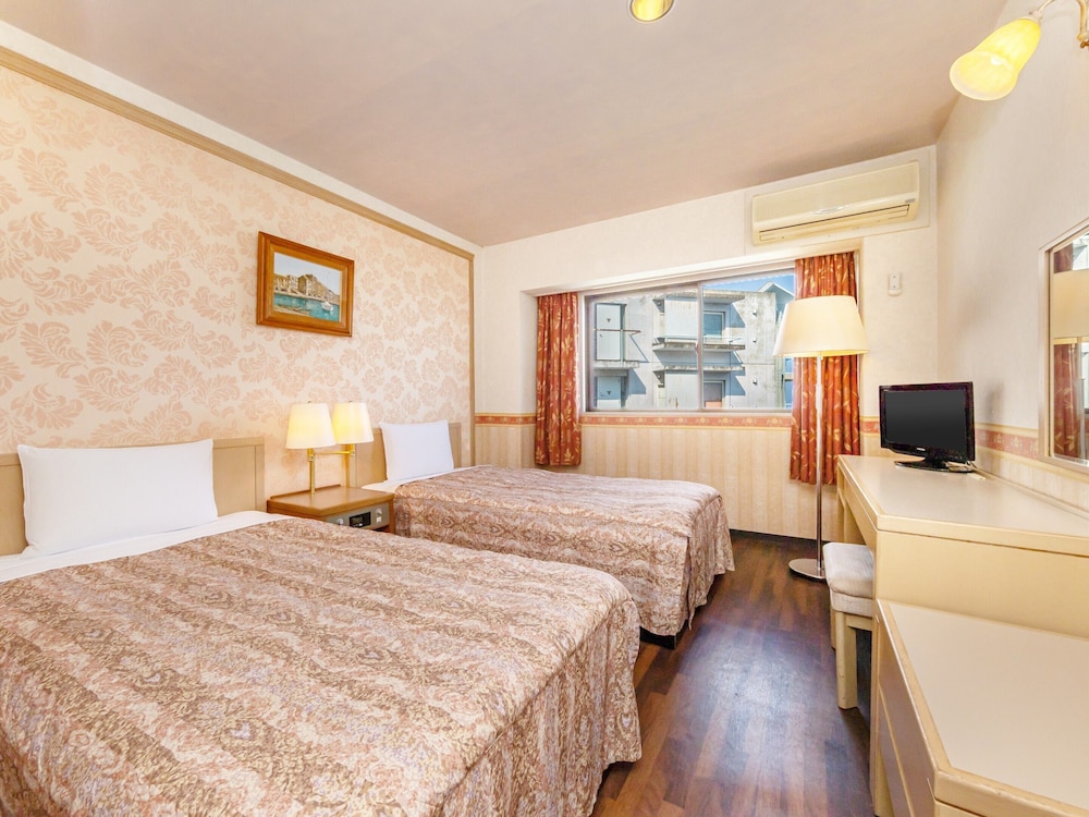 JAPANESE WESTERN, MAISONETTE, PET FRIENDLY