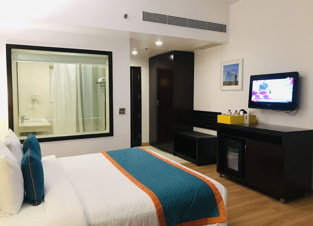 Golden Tulip Gurgaon - Sector 29 13/45