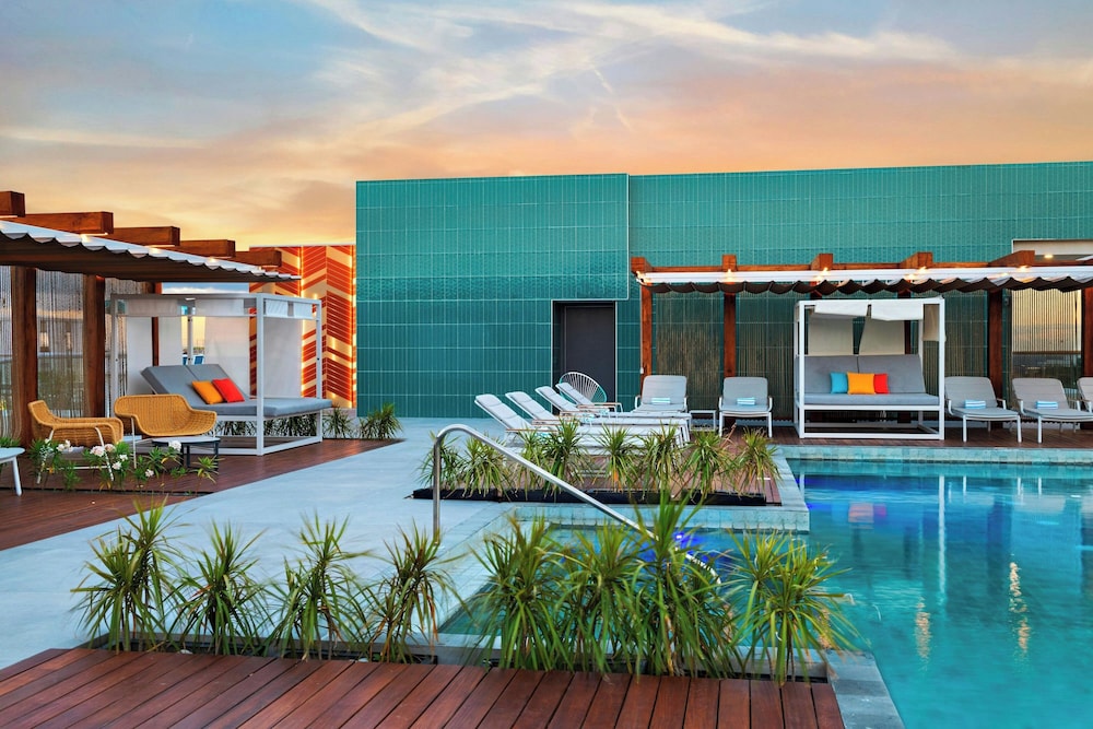 Aloft Playa Del Carmen 42/46