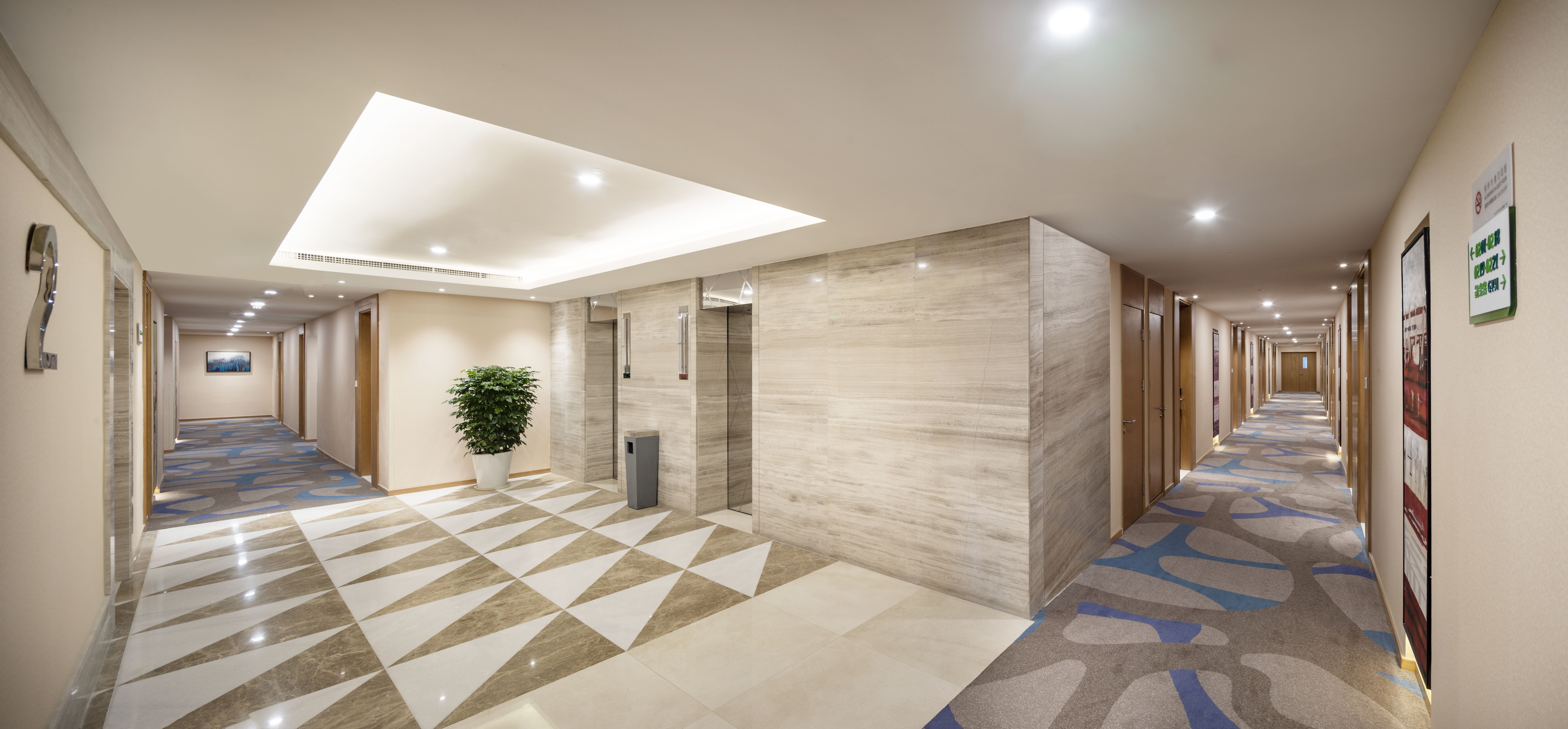Holiday Inn Shanghai Hongqiao Central 10/21
