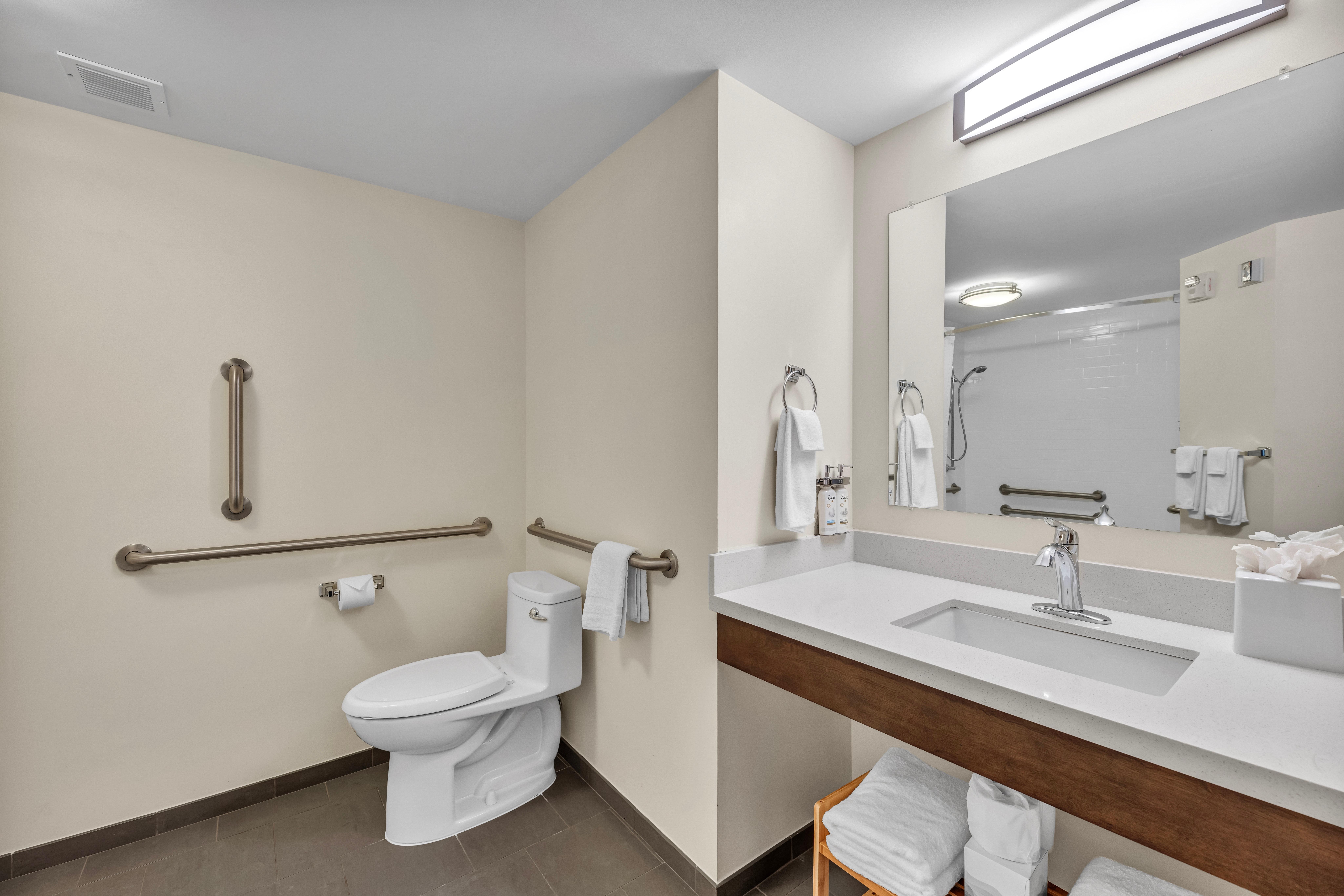 استوديو بسرير كينج لذوي الإعاقة، CANDLEWOOD SUITES DUMFRIES - QUANTICO 6/9