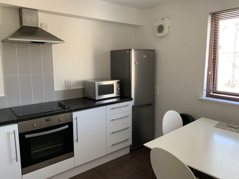 Aberdeen Serviced Apartments - Bloomfield 8/24